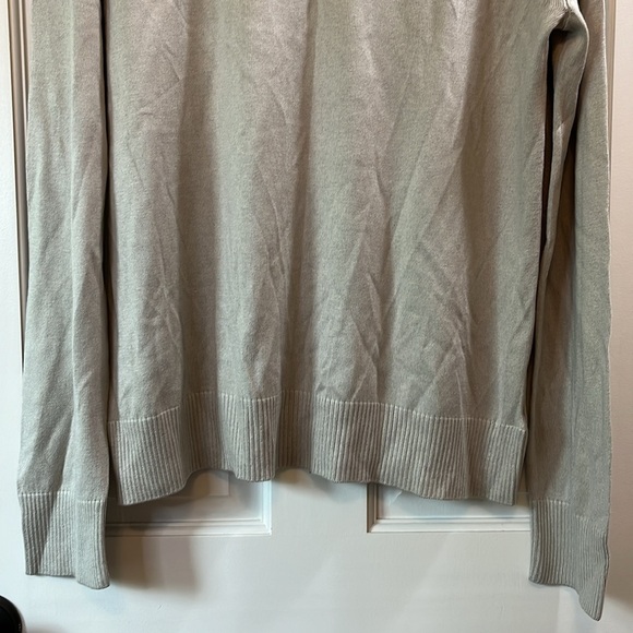 Banana Republic Silk & Cashmere Blend Ribbed Trim Sweater - Size XL - Picture 2 of 8